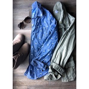 Gap 1969 Chambray Polkadot Jean Button-Down Shirt